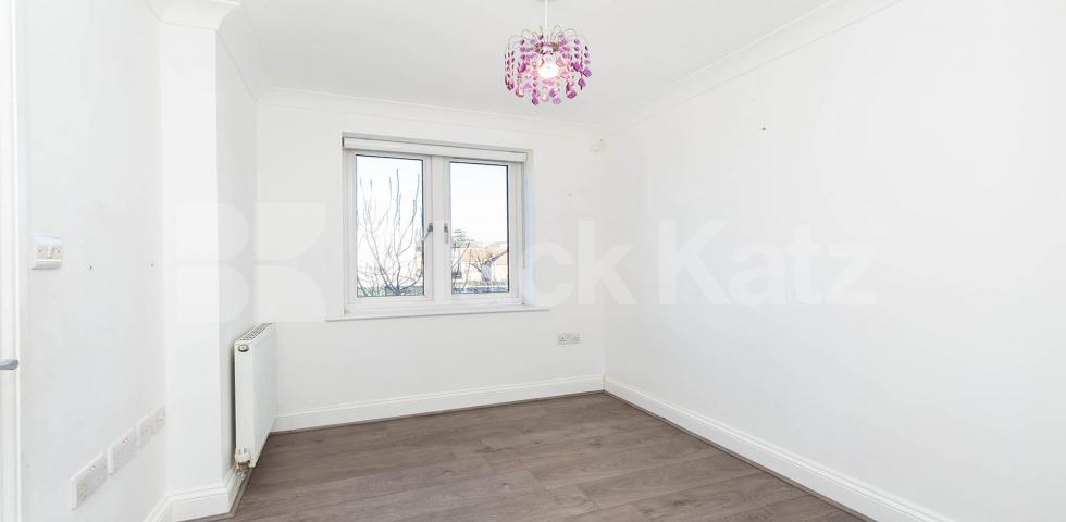 Spacious two double bedroom property set in modern development  Blacksmith Court, Green Lanes, Palmers Green